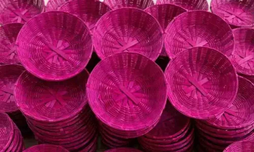 Traditional Mithila Panpathiya Bamboo Items Handmade Pink Color Panpathiya(Basket) for Madhushrawani Puja. todayuse.com, Mithilause.com